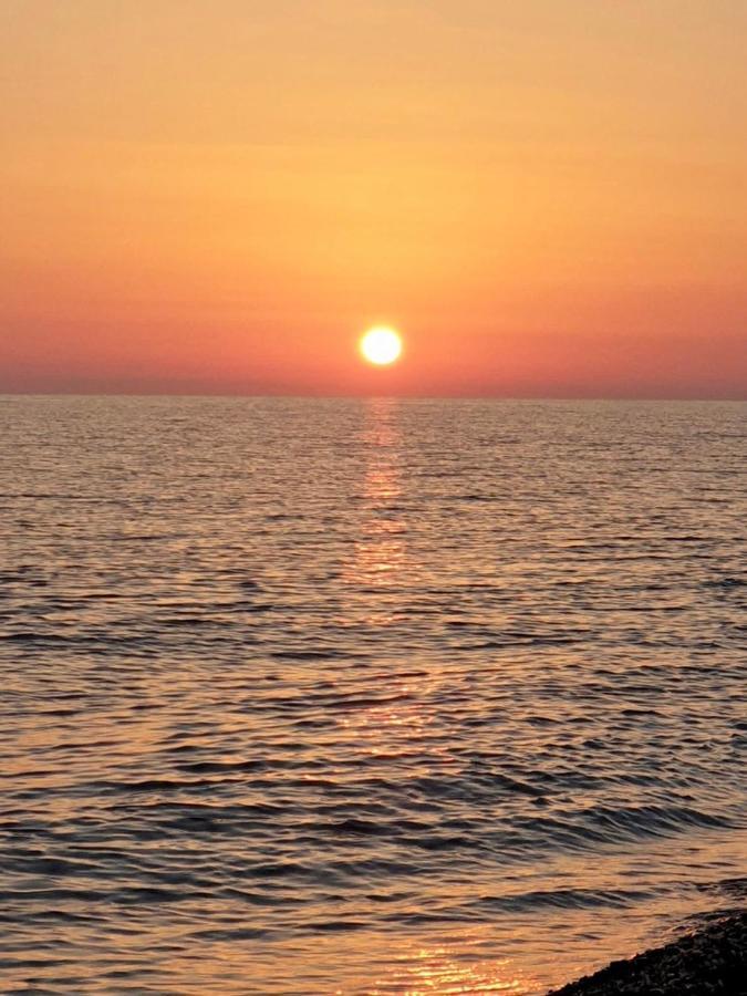 Vila Vista Mare Su Tre Piani Con Giardino Falerna Exteriér fotografie