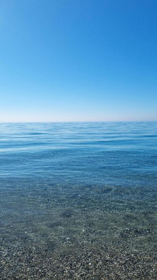 Vila Vista Mare Su Tre Piani Con Giardino Falerna Exteriér fotografie